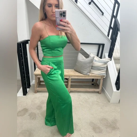 House of Harlow 1960 Green Satin Crop Top & Wide-Leg Pant Set | NWT XS - Picture 6 of 17